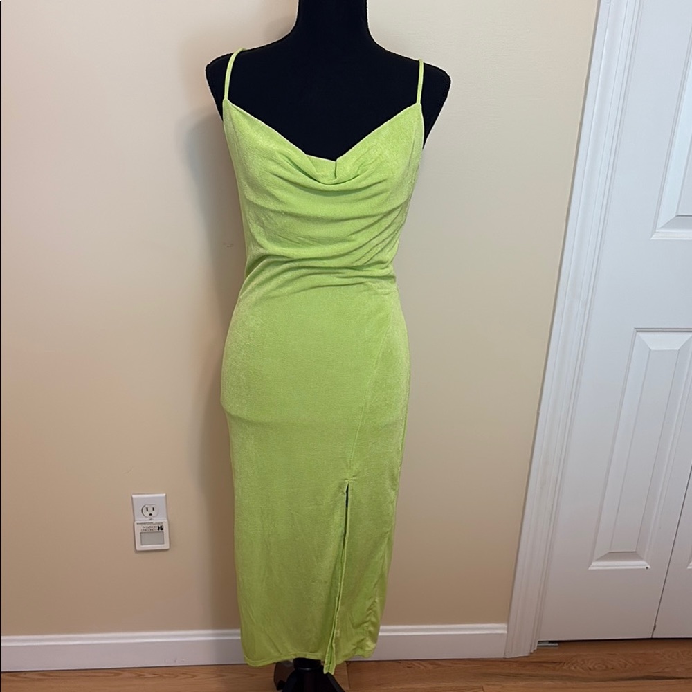 5 for $25 🛍️ Elegant Lime Green Spaghetti Strap Dress